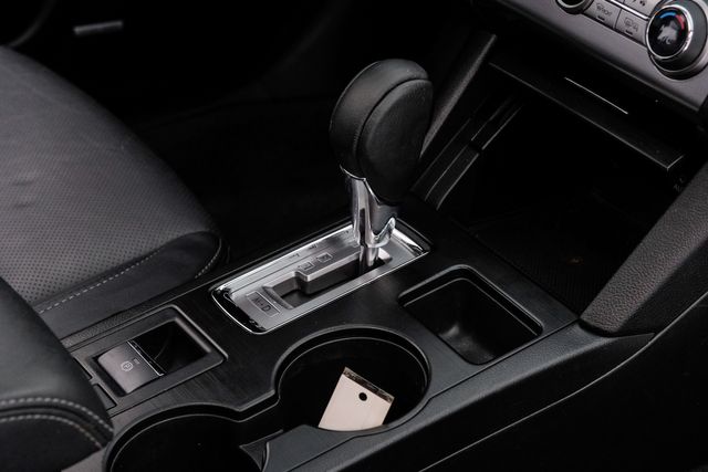 2017 Subaru Outback 2.5i Limited AWD OneOwner Navigation PopularPkg | Dallas, TX | Stevens Motor Company LLC