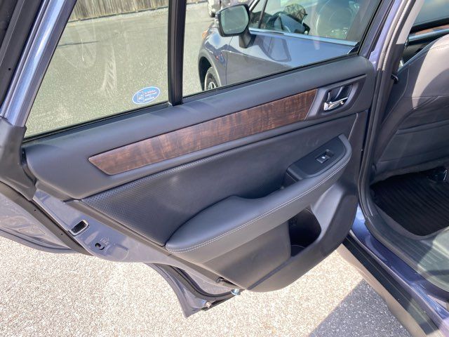 2017 Subaru Outback 3.6R Limited | Ephrata, PA | Pine Tree Motors