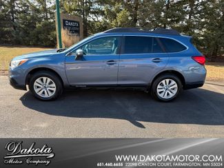 2017 Subaru Outback 2.5i Premium | Farmington, MN | Dakota Motor Company 
