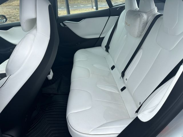 2017 Tesla Model S 90D | Ashland, OR | Ashland Motor Company 2017 Tesla Model S 90D | Ashland, OR | Ashland Motor Company