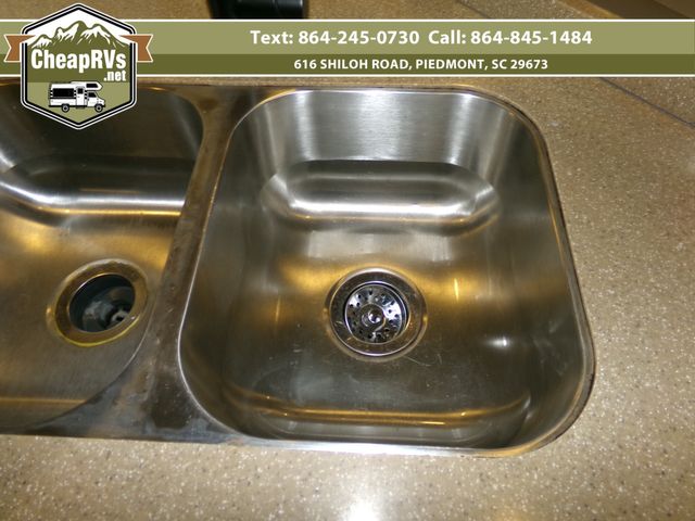 2017 Thor Chateau 31w | Piedmont, SC | Cheap RV's LLC 2017 Thor Chateau 31w | Piedmont, SC | Cheap RV's LLC