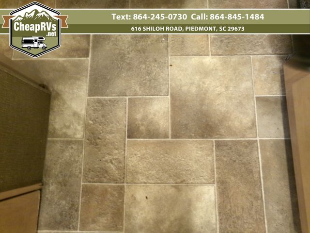 2017 Thor Chateau 31w  | Piedmont, SC | Cheap RV's LLC