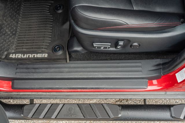 2017 Toyota 4Runner TRD Pro 4X4 / 1-OWNER W/ UPGRADES / LOADED 4WD | Austin, TX | Rocky Mountain Truck Stop Austin