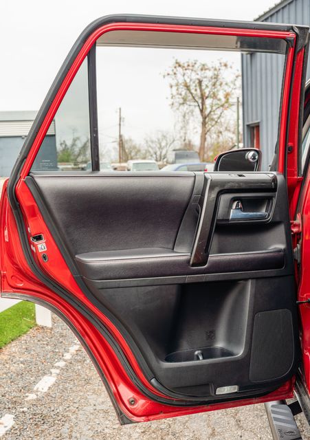 2017 Toyota 4Runner TRD Pro 4X4 / 1-OWNER W/ UPGRADES / LOADED 4WD | Dallas, TX | Rocky Mountain Truck Stop Dallas 2017 Toyota 4Runner TRD Pro 4X4 / 1-OWNER W/ UPGRADES / LOADED 4WD | Dallas, TX | Rocky Mountain Truck Stop Dallas