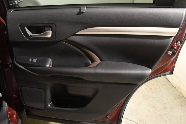 2017 Toyota Highlander XLE | Branford, CT | Sound Auto Wholesalers