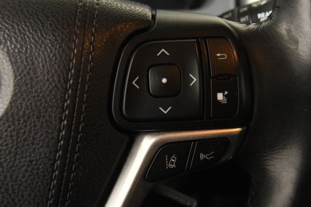 2017 Toyota Highlander XLE | Branford, CT | Sound Auto Wholesalers