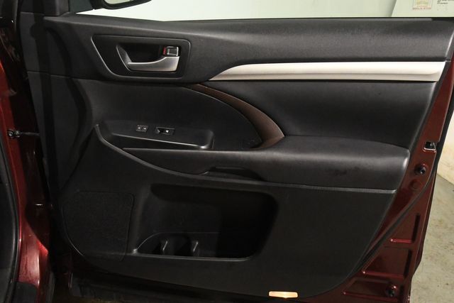 2017 Toyota Highlander XLE | Branford, CT | Sound Auto Wholesalers 2017 Toyota Highlander XLE | Branford, CT | Sound Auto Wholesalers