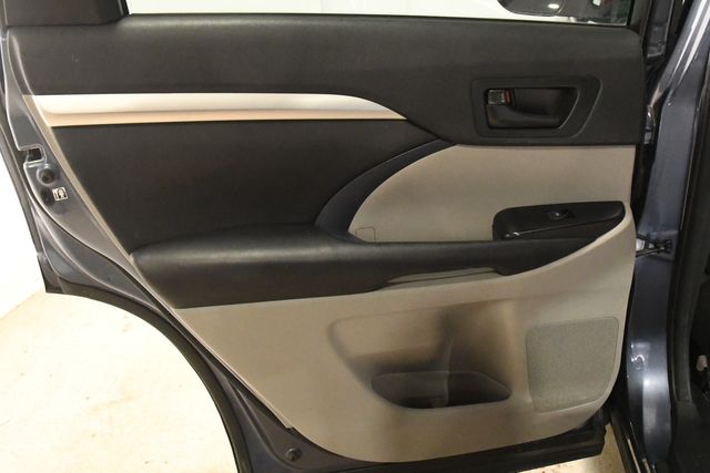 2017 Toyota Highlander LE Plus | Branford, CT | Sound Auto Wholesalers 2017 Toyota Highlander LE Plus | Branford, CT | Sound Auto Wholesalers