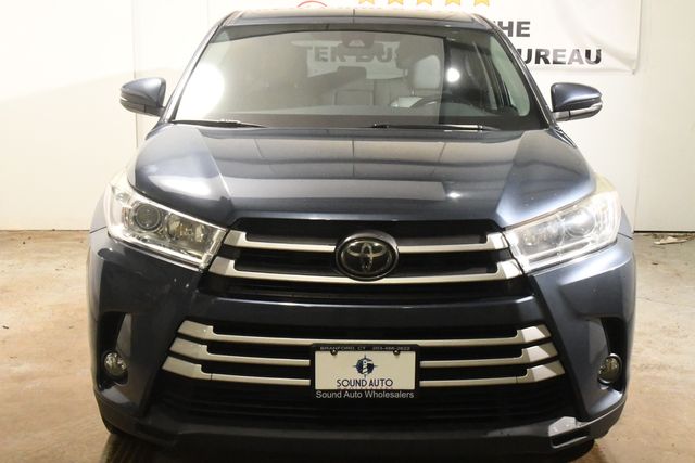 2017 Toyota Highlander LE Plus | Branford, CT | Sound Auto Wholesalers