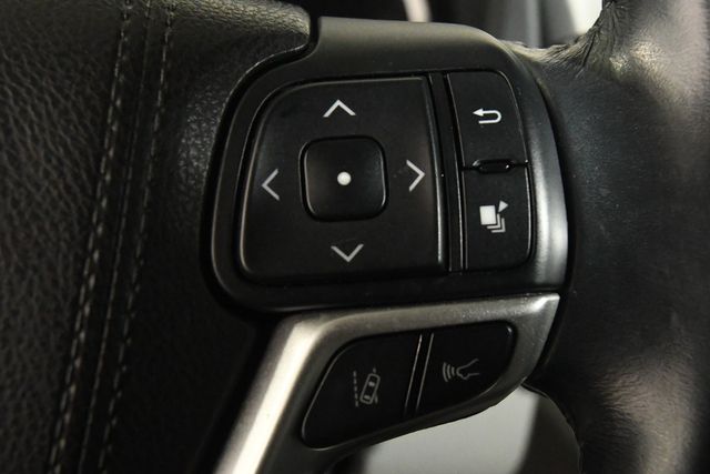 2017 Toyota Highlander LE Plus | Branford, CT | Sound Auto Wholesalers