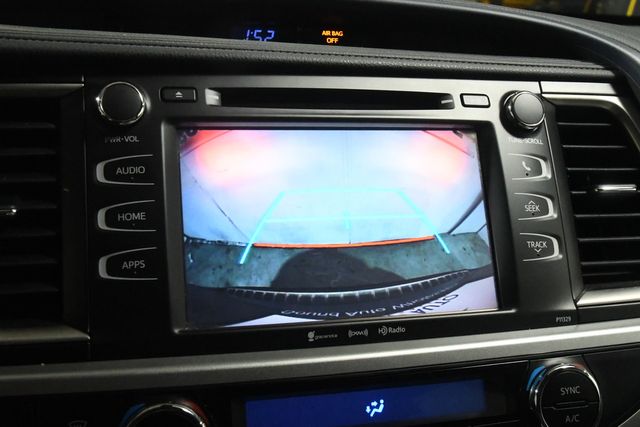 2017 Toyota Highlander LE Plus | Branford, CT | Sound Auto Wholesalers