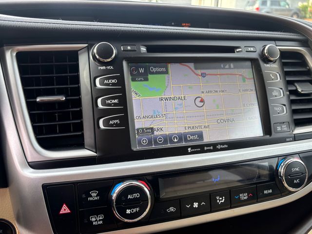 2017 Toyota Highlander XLE | Brea, CA | Zeus Auto Dealers