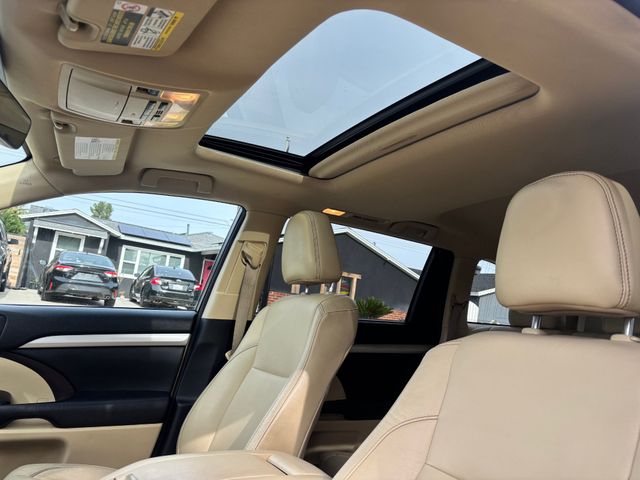 2017 Toyota Highlander XLE | Brea, CA | Zeus Auto Dealers 2017 Toyota Highlander XLE | Brea, CA | Zeus Auto Dealers