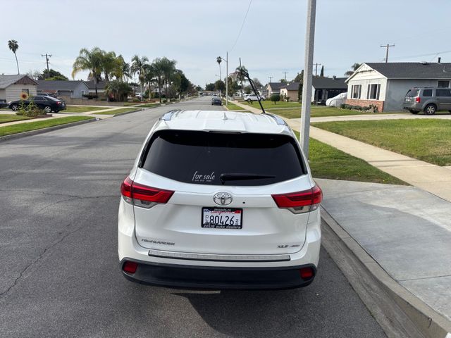 2017 Toyota Highlander XLE | Brea, CA | Zeus Auto Dealers 2017 Toyota Highlander XLE | Brea, CA | Zeus Auto Dealers