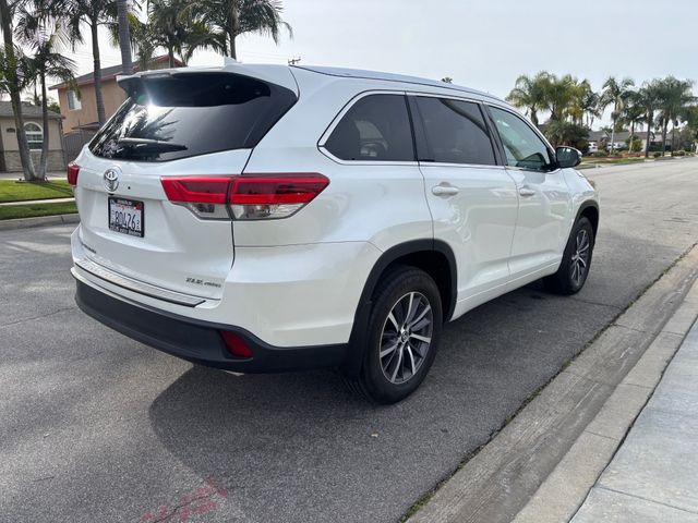 2017 Toyota Highlander XLE | Brea, CA | Zeus Auto Dealers 2017 Toyota Highlander XLE | Brea, CA | Zeus Auto Dealers