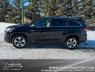 2017 Toyota Highlander Hybrid Limited | Farmington, MN | Dakota Motor Company 
