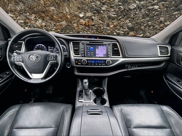 2017 Toyota Highlander Limited