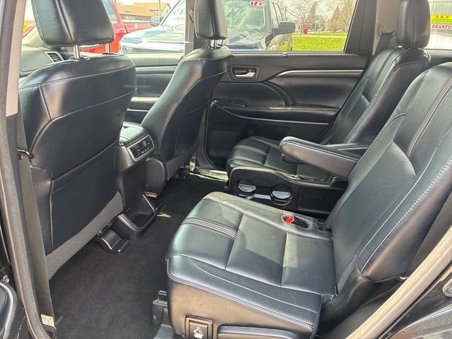 2017 Toyota Highlander SE | Ontario, OH | New Haven Auto Sales 2017 Toyota Highlander SE | Ontario, OH | New Haven Auto Sales