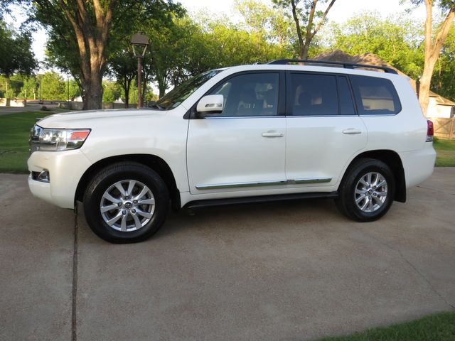 2017 Toyota Land Cruiser