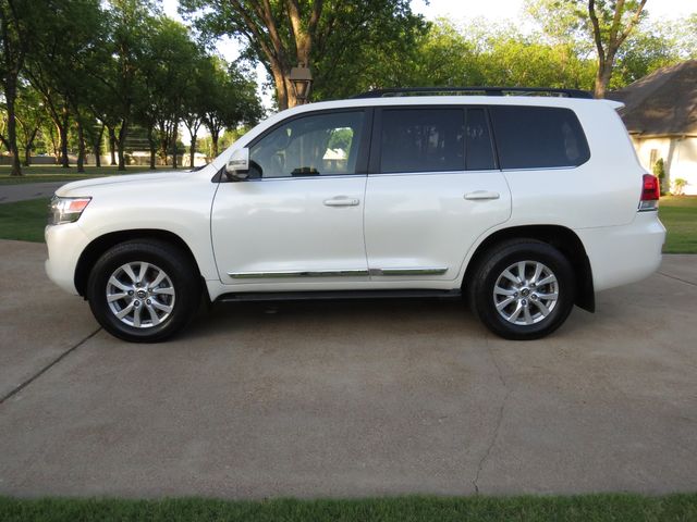 2017 Toyota Land Cruiser