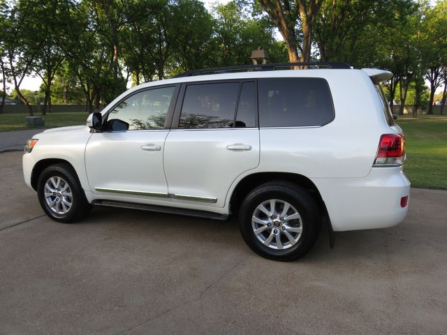 2017 Toyota Land Cruiser