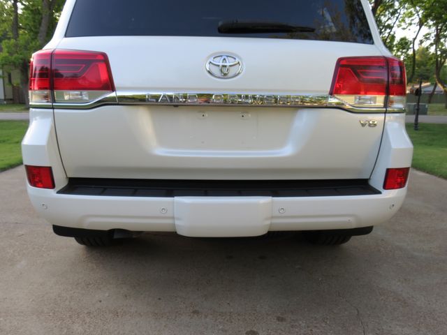 2017 Toyota Land Cruiser