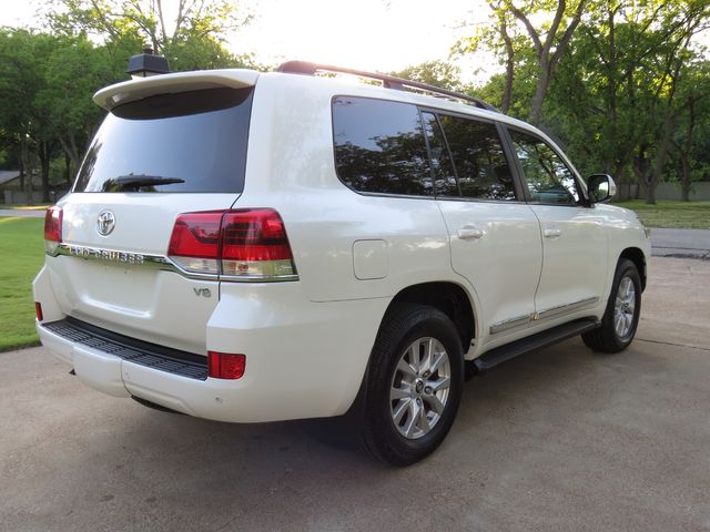 2017 Toyota Land Cruiser