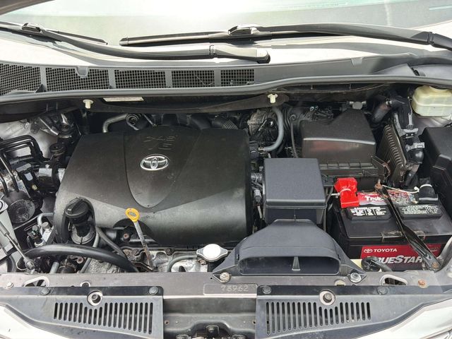 2017 Toyota Sienna XLE Premium 7-Passenger | Alpharetta, GA | Star Motors