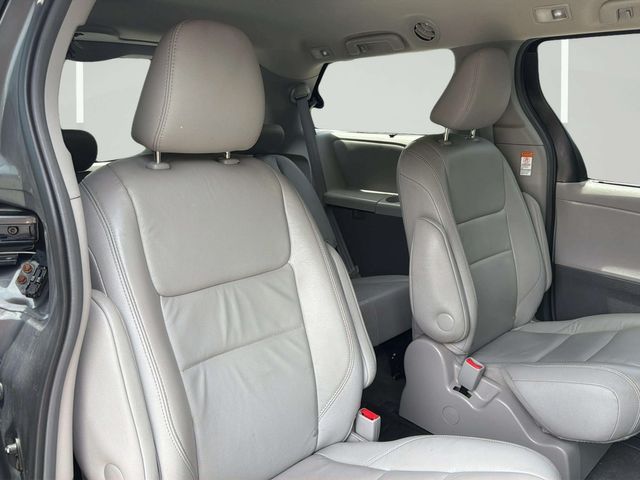 2017 Toyota Sienna XLE Premium 7-Passenger | Alpharetta, GA | Star Motors