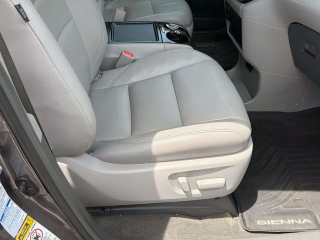 2017 Toyota Sienna XLE Premium 7-Passenger | Alpharetta, GA | Star Motors