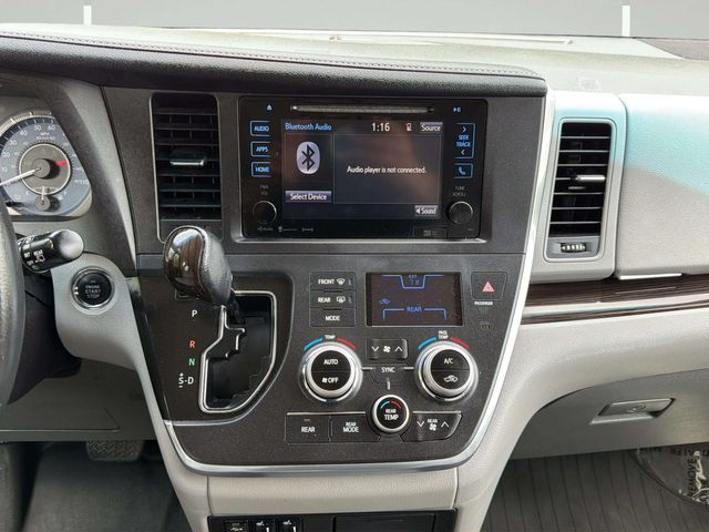 2017 Toyota Sienna XLE Premium 7-Passenger | Alpharetta, GA | Star Motors 2017 Toyota Sienna XLE Premium 7-Passenger | Alpharetta, GA | Star Motors