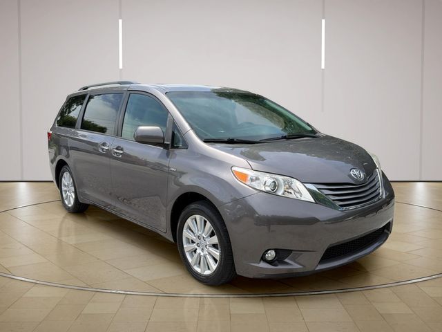 2017 Toyota Sienna XLE Premium 7-Passenger | Alpharetta, GA | Star Motors 2017 Toyota Sienna XLE Premium 7-Passenger | Alpharetta, GA | Star Motors