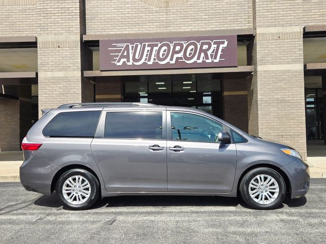 2017 Toyota Sienna XLE 7-Passenger | Ellisville, MO | AutoPort 2017 Toyota Sienna XLE 7-Passenger | Ellisville, MO | AutoPort
