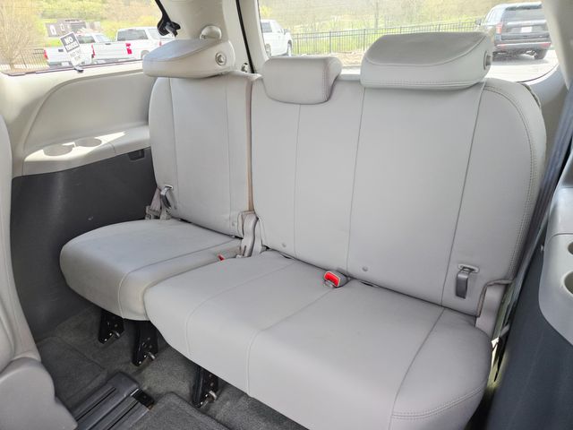 2017 Toyota Sienna XLE 7-Passenger | Ellisville, MO | AutoPort 2017 Toyota Sienna XLE 7-Passenger | Ellisville, MO | AutoPort
