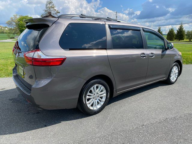2017 Toyota Sienna XLE Premium 8-Passenger | Ephrata, PA | Pine Tree Motors 2017 Toyota Sienna XLE Premium 8-Passenger | Ephrata, PA | Pine Tree Motors