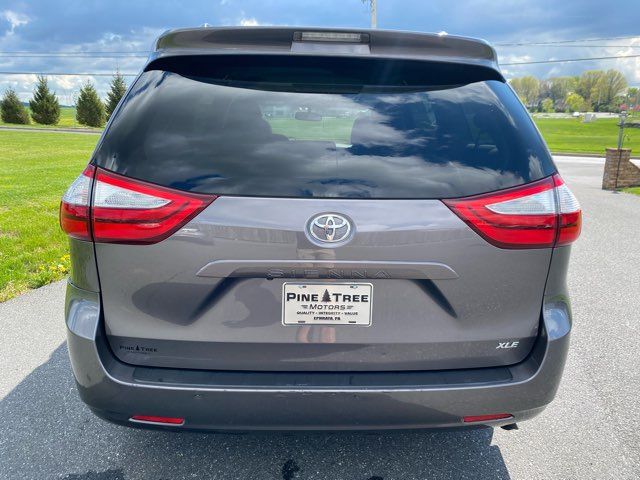 2017 Toyota Sienna XLE Premium 8-Passenger | Ephrata, PA | Pine Tree Motors