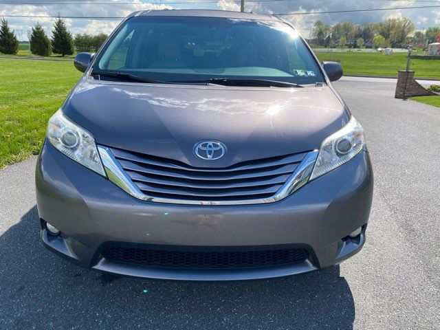 2017 Toyota Sienna XLE Premium 8-Passenger | Ephrata, PA | Pine Tree Motors 2017 Toyota Sienna XLE Premium 8-Passenger | Ephrata, PA | Pine Tree Motors