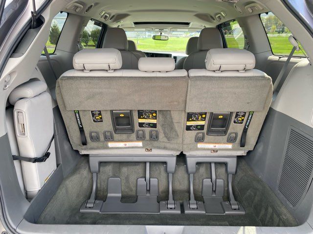 2017 Toyota Sienna XLE Premium 8-Passenger | Ephrata, PA | Pine Tree Motors 2017 Toyota Sienna XLE Premium 8-Passenger | Ephrata, PA | Pine Tree Motors