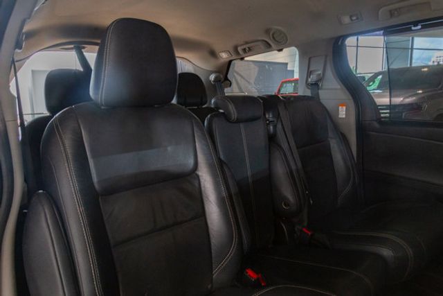 2017 Toyota Sienna SE 3RD ROW