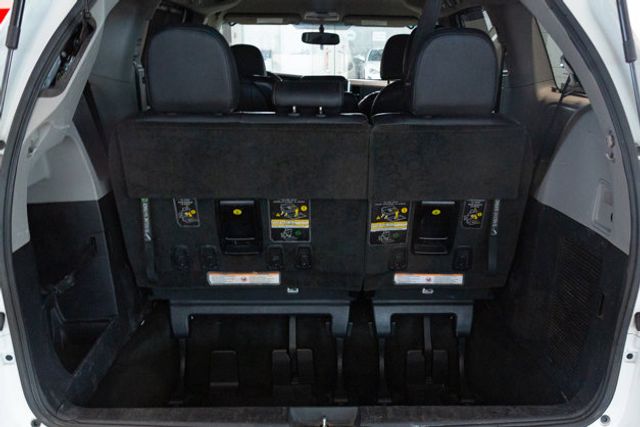 2017 Toyota Sienna SE 3RD ROW