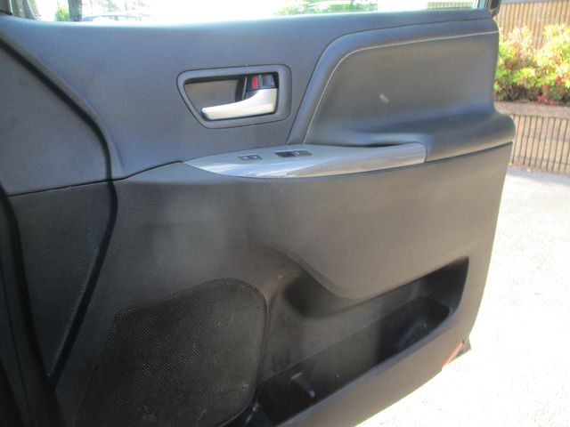 2017 Toyota Sienna SE 8-Passenger