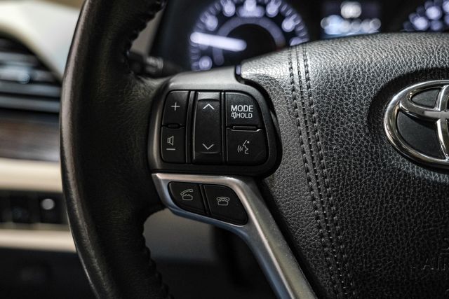 2017 Toyota Sienna XLE Premium 7-Passenger