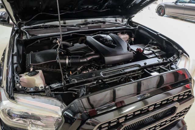 2017 Toyota Tacoma TRD Off-Road | Addison, TX | Mr Car Guys