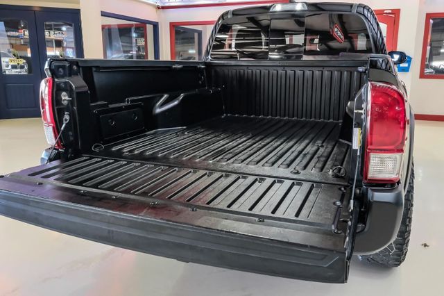 2017 Toyota Tacoma TRD Off-Road | Addison, TX | Mr Car Guys