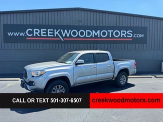 2017 Toyota Tacoma SR5 3.5 V6 Crew Cab Nav Silver Financing Nice