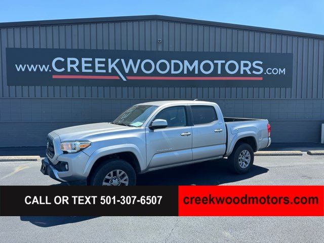 2017 Toyota Tacoma SR5 3.5 V6 Crew Cab Nav Silver Financing Nice