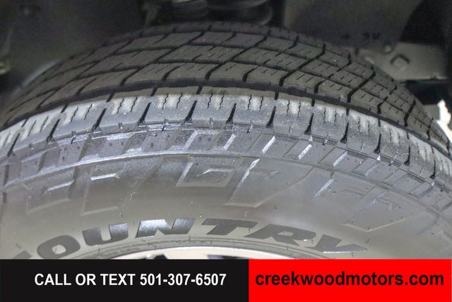 2017 Toyota Tacoma SR5 V6 Auto 2WD Crew Cab Silver Financing Nice 2017 Toyota Tacoma SR5 V6 Auto 2WD Crew Cab Silver Financing Nice