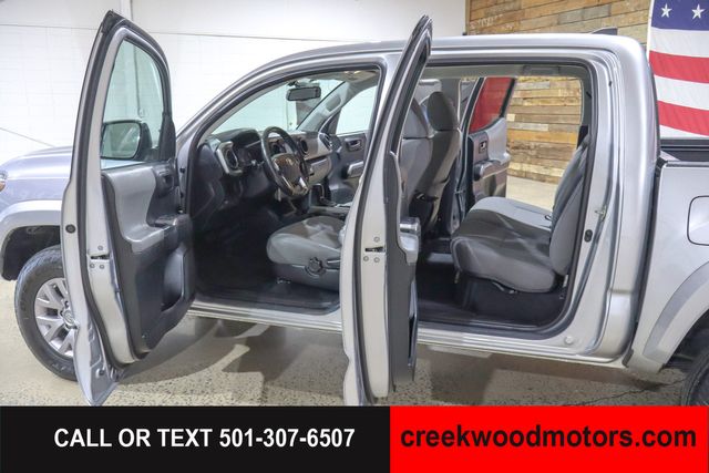 2017 Toyota Tacoma SR5 V6 Auto 2WD Crew Cab Silver Financing Nice 2017 Toyota Tacoma SR5 V6 Auto 2WD Crew Cab Silver Financing Nice