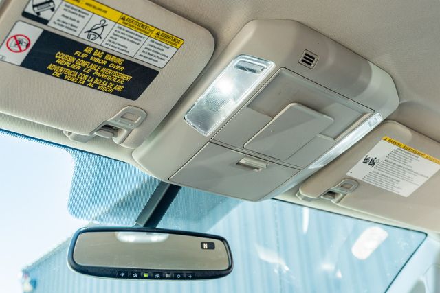 2017 Toyota Tundra SR5 4X4 / TRD OFF ROAD PKG / 5.7 V8 / CLEAN CARFAX | Dallas, TX | Rocky Mountain Truck Stop Dallas