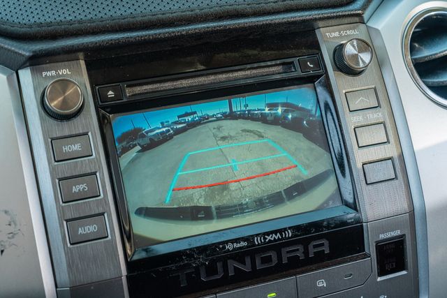 2017 Toyota Tundra SR5 4X4 / TRD OFF ROAD PKG / 5.7 V8 / CLEAN CARFAX | Austin, TX | Rocky Mountain Truck Stop Austin 2017 Toyota Tundra SR5 4X4 / TRD OFF ROAD PKG / 5.7 V8 / CLEAN CARFAX | Austin, TX | Rocky Mountain Truck Stop Austin